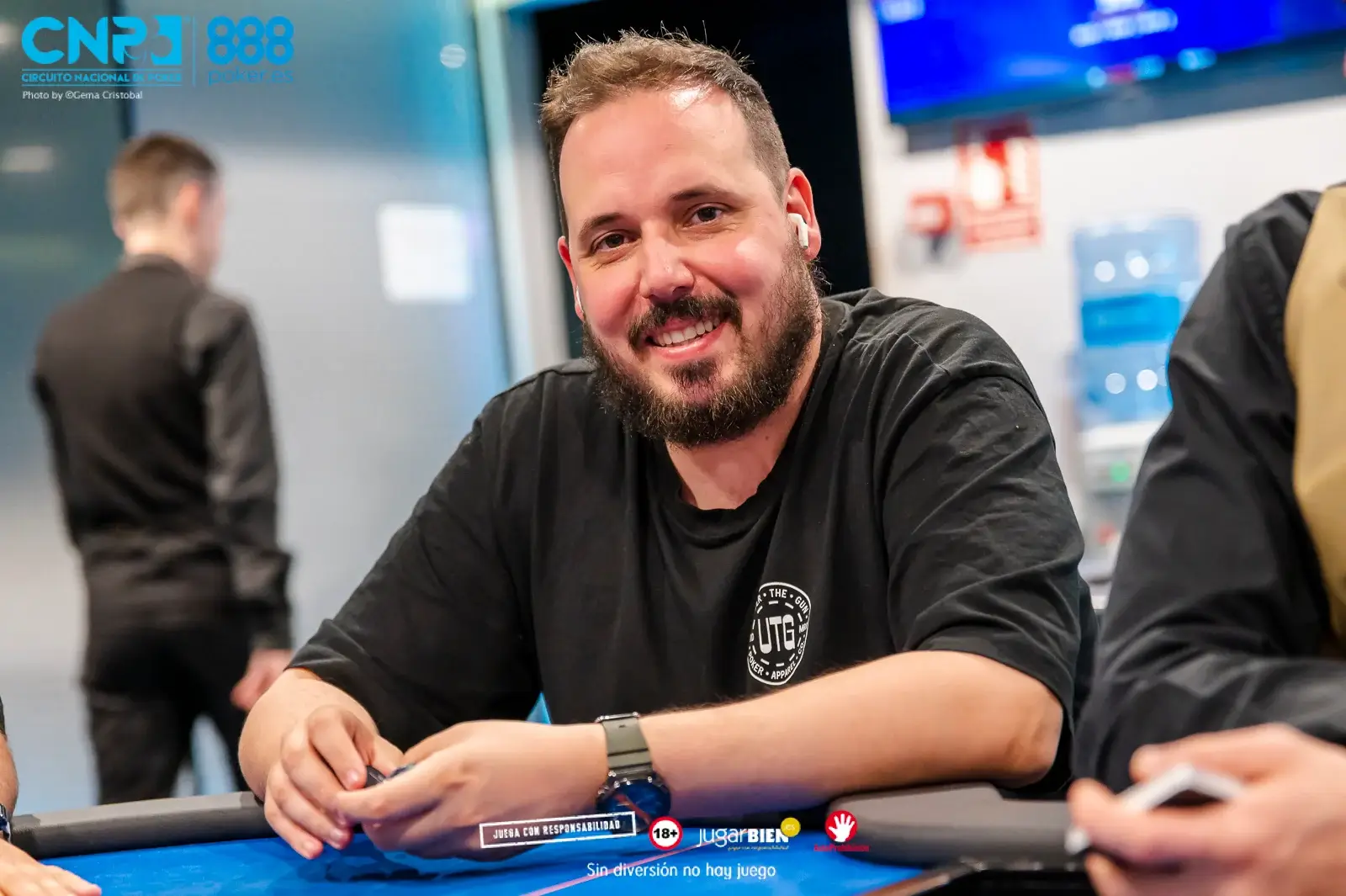 Sebi Poker en mesa de poker